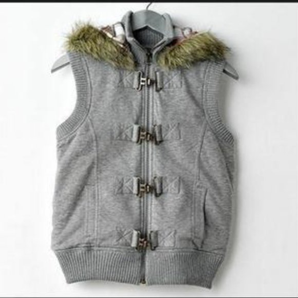 Hooded Vest - Picture 1 of 5